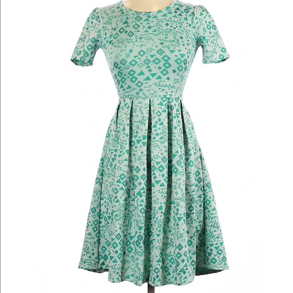 XXS Lularoe Amelia EUC